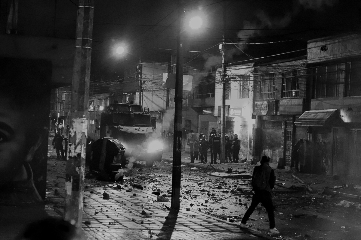 El 9S se generó una gran violencia contra la policía como consecuencia de la constante permisividad del gobierno con la brutalidad policial - Foto: Ronald Cano