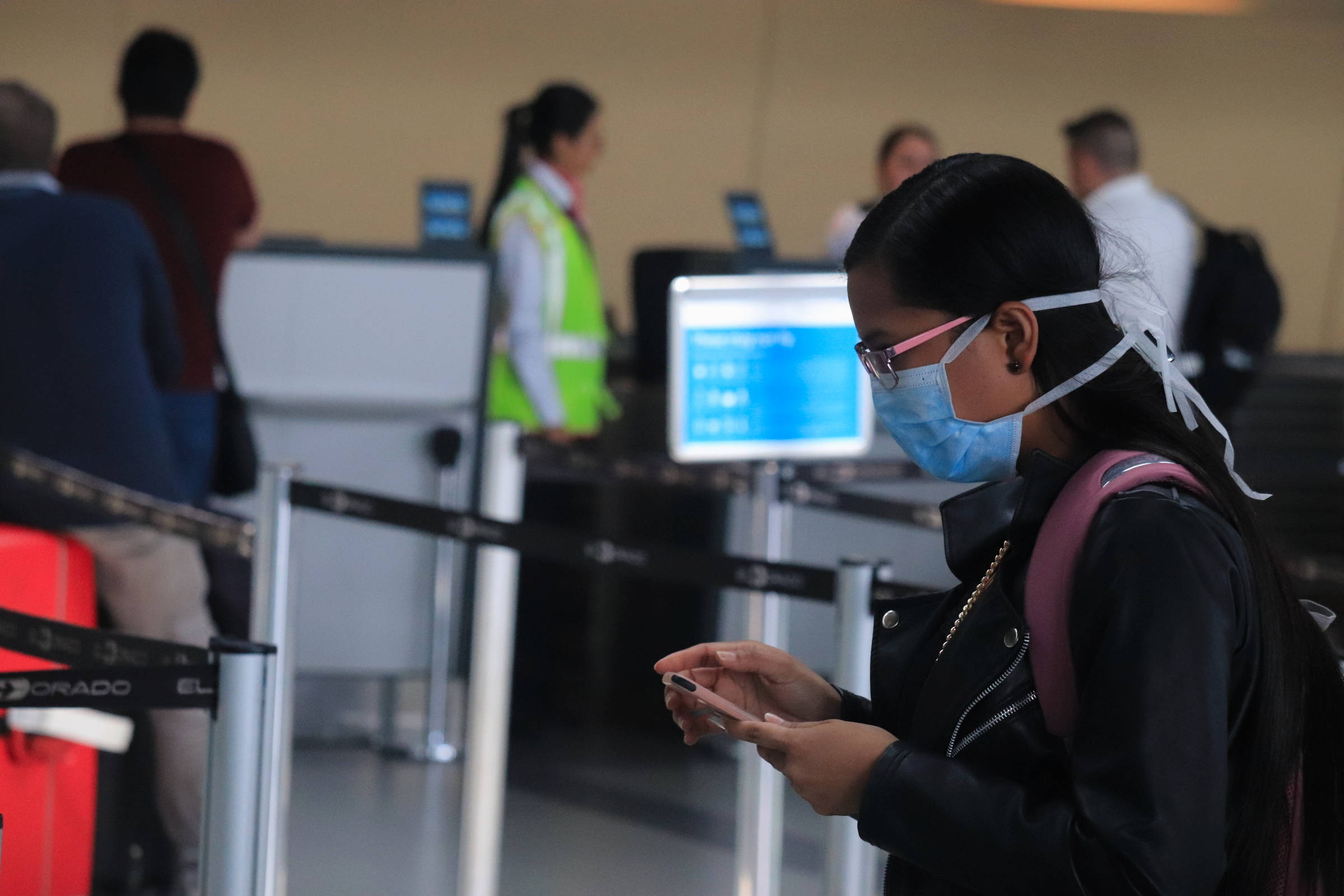 Los aeropuertos se han considerado el principal foco de contagio de la mano de los vuelos internacionales - Foto: Ronald Cano