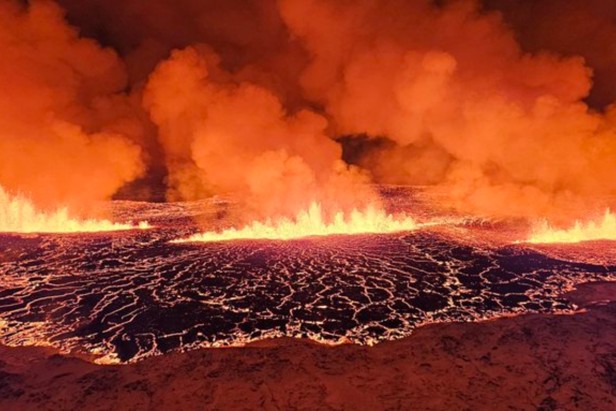 Un volcán entró en erupción en Islandia cerca a un pueblo pesquero - Redes Sociales
