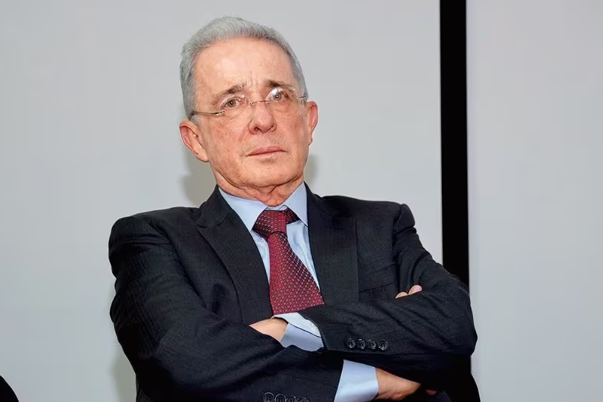 Expresidente Álvaro Uribe será investigado por la justicia argentina - Foto: Tomado de internet