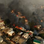 Cifra de muertos por incendios forestales en Chile asciende a 122 - Foto: @ELDEBATE