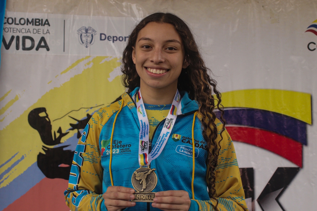 Sofía Cárdenas; la chica de oro colombiana en el karate mundial – Foto: Doomo Editorial