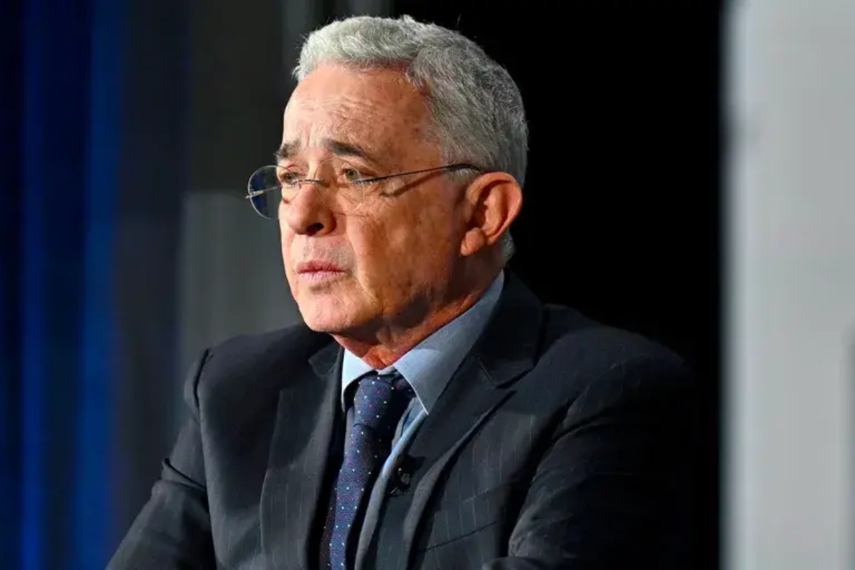 La Fiscalía acusó formalmente al expresidente Álvaro Uribe - Foto: Tomada de Internet