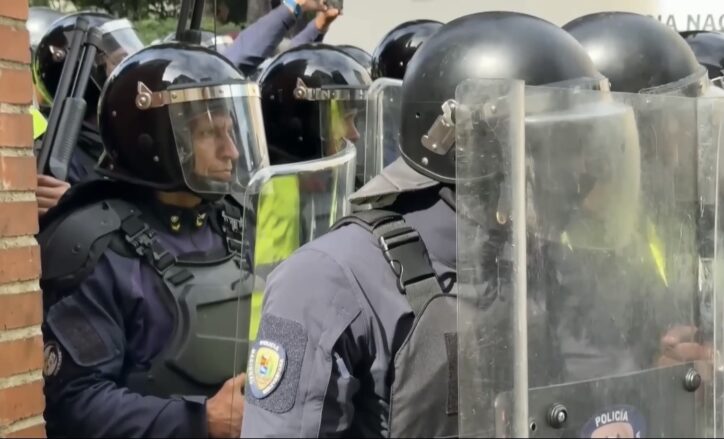 Al menos 24 reportes ha recibido Human Rights Watch, sobre asesinatos en las protestas, incluyendo un miembro de la Guardia Nacional Bolivariana (GNB). Foto: Tomada de Internet