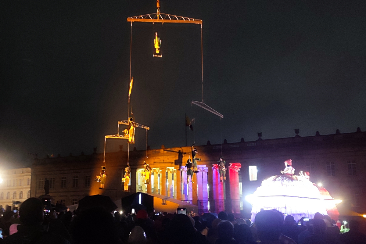 La clausura del evento estuvo a cargo de la compañía francesa Transe Express que con dos obras dio un maravilloso espectáculo de teatro callejero - Foto: Paula D'Pablos