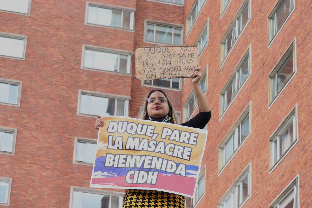 El Paro Nacional de 2021, fue de los más extensos del país. La respuesta del gobierno fue principalmente represión lo que originó incluso que la CIDH visitara el país para recibir denuncias de la ciudadanía y las organizaciones - Foto: Ronald Cano