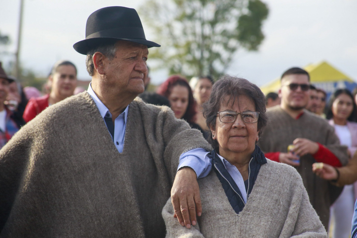 La gran colonia boyacense en Bogotá celebró sus tradiciones musicales, gastronómicas y artesanales en los Encuentros Boyacenses en el colegio INEM de Kennedy - Foto: Paula D'Pablos