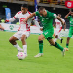 Mientras Equidad acusó a América de dilatar el partido en el segundo tiempo, América criticó que el árbitro hubiese extendido el partido, lo que permitió el empate de los aseguradores - Foto: Ronald Cano