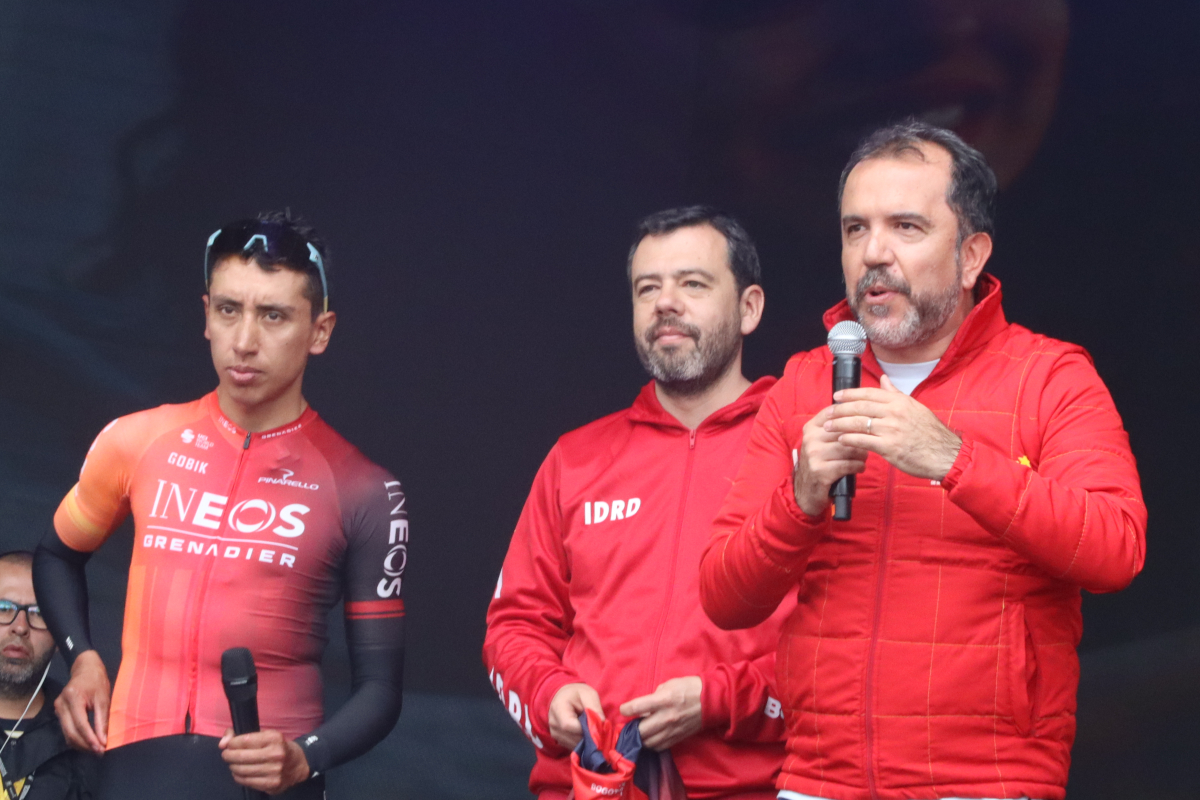 El director del IDRD, Daniel García y el alcalde de Bogotá, Carlos Fernando Galán celebraron la gran asistencia al evento que sería el primero de esta índole que se realiza en Bogotá  – Foto: Ronald Cano