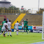 Equidad volvió a ganar tras varias victorias esquivas. Aunque solo por un gol, y tras expulsiones en ambos equipos, los aseguradores celebraron quedarse con sus tres puntos de local - Foto: Ronald Cano