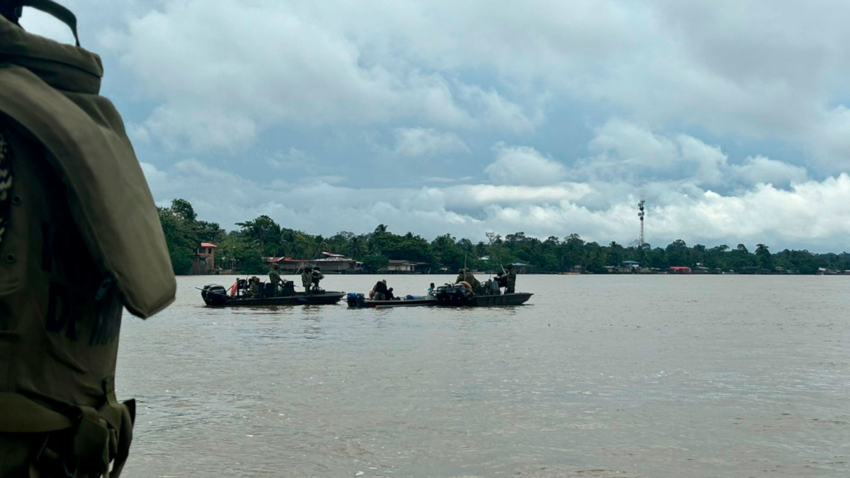 Más de 2.000 miembros de la fuerza pública desplegados a lo largo y ancho de la Costa Pacífica, conforma el Plan Acorazado para garantizar la seguridad en las fiestas decembrinas - Foto: Armada Nacional