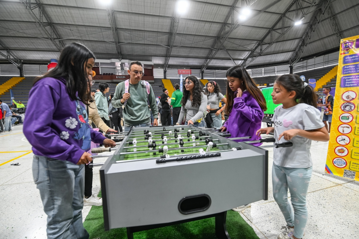 Vídeojuegos, deportes extremos y otras actividades recreativas tuvieron lugar el Distrito A. El espacio estuvo abierto para todas las edades y géneros - Foto: IDRD