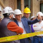 En meses pasados, el Ministro de Salud visitó las obras que vienen avanzando. El Hospital San Juan de Dios alojará las instalaciones de varias entidades relacionadas con sanidad - Foto: Ministerio de Salud