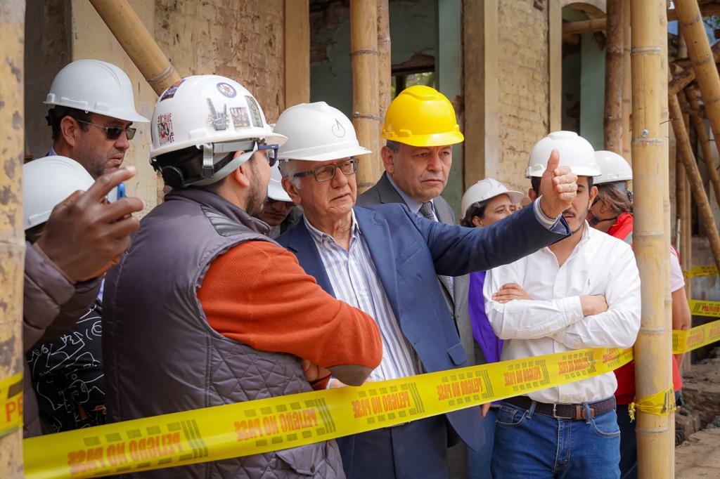 En meses pasados, el Ministro de Salud visitó las obras que vienen avanzando. El Hospital San Juan de Dios alojará las instalaciones de varias entidades relacionadas con sanidad - Foto: Ministerio de Salud