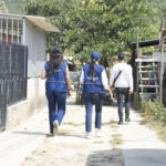 En la actualidad, el equipo recorre los nueve alojamientos dispuestos en Ocaña, para apoyar a la población que enfrenta esta difícil situación causada por los enfrentamientos entre grupos armados ilegales en la región - Foto: UNGRD