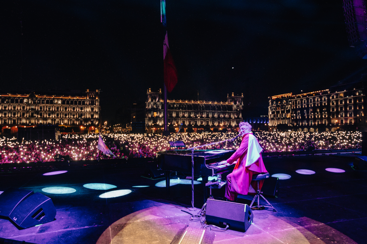 Fito Páez es un referente del rock en español latinoamericano, y como tal es reconocido en toda la región por lo cual sus audiencias siempre son multitudinarias - Foto: Jimena Arce