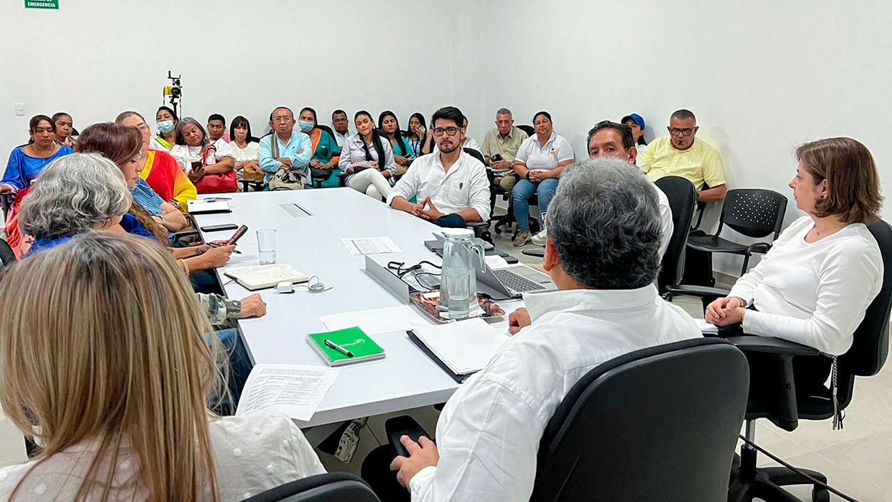 Desde el año pasado se vienen realizando reuniones con las EPS de La Guajira, algunas de las que hoy reciben a los afiliados de Coosalud - Foto: Supersalud