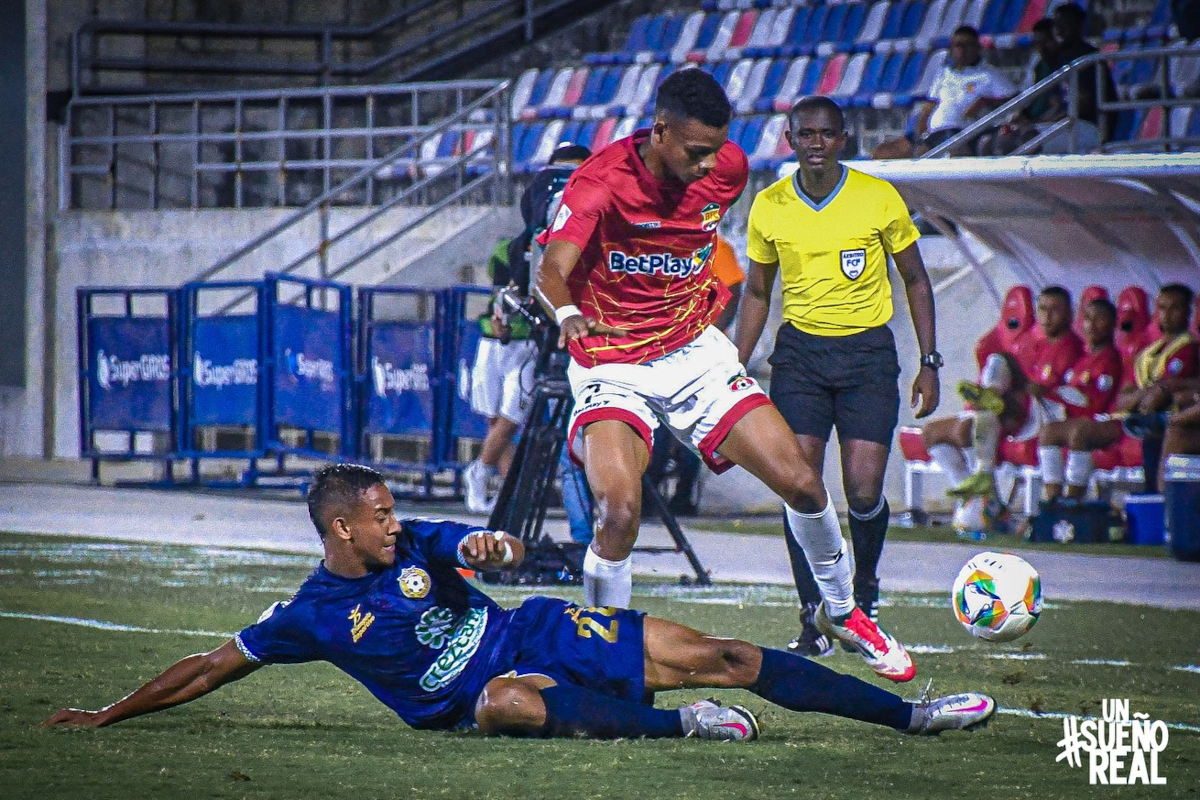 Real Santander por el momento es el único equipo que ha ganado todos sus partidos, razón por la cual lidera la tabla - Foto: RealSantanderSA