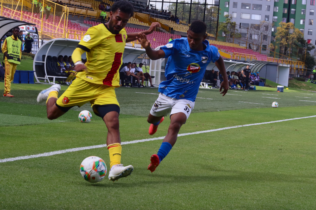 Empatado a dos goles terminó un intenso partido entre Bogotá FC y Orsomarso, dándole comienzo a la primera fecha del Torneo Betplay 2025 - Foto: Ronald Cano