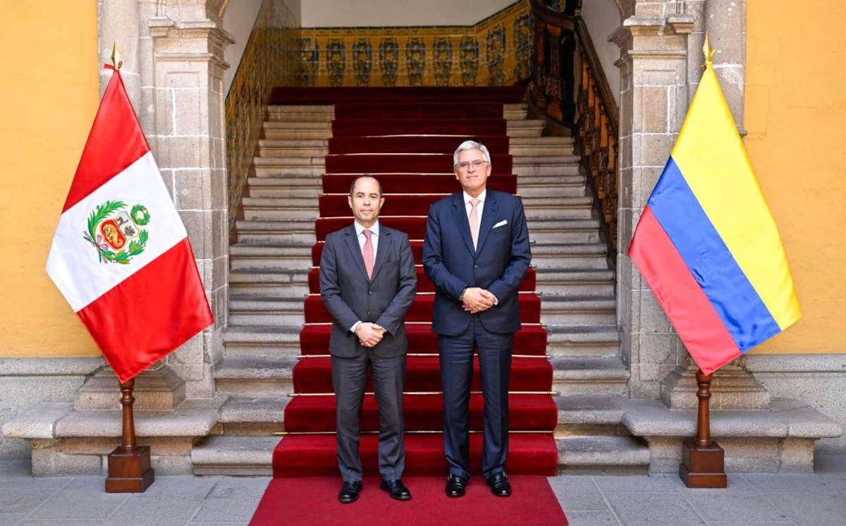 Los Viceministros de Relaciones Exteriores del Perú y de Colombia, Embajador Peter Camino Cannock y Embajador Daniel Ávila Camacho, considerando los bicentenarios lazos de hermandad histórica y cultural que han unido a las dos naciones, se reunieron en la fecha en la ciudad de Lima, para evaluar el estado actual de la relación bilateral y avanzar en su profundización - Foto: Cancillería