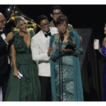 Mimy Succar también recibe el GRAMMY® a Mejor Interpretación de Música Global por la poderosa interpretación de “Bemba Colorá” junto a Sheila E. y Gloria Estefan - Foto: Ramos García