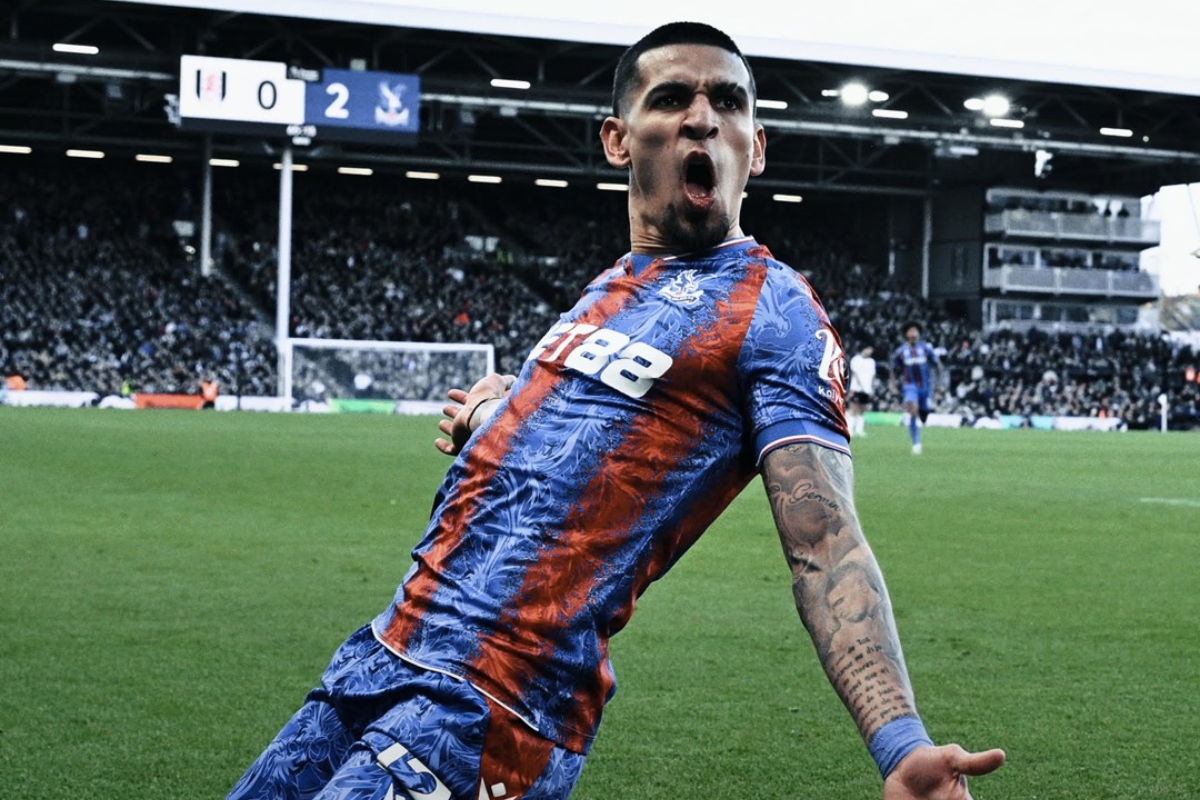 Daniel Muñoz; de defensa a delantero y golazo en triunfo del Crystal Palace - Foto: Tomada de @CPFC