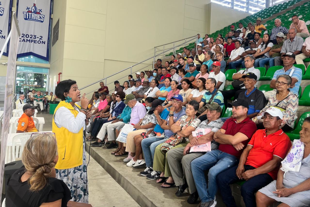 Durante la jornada, los asistentes no solo recibieron sus cartas de indemnización, sino que también fueron informados sobre la oferta institucional de la Unidad - Unidad para las Víctimas