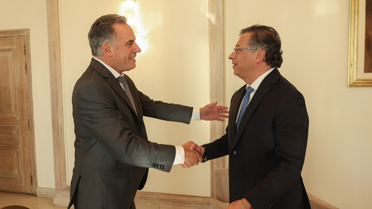 Reunión del presidente de Colombia, Gustavo Petro, y el presidente electo de Uruguay, Yamandú​ Orsi, en Montevideo, el 4 de diciembre de 2024​ - Foto: Archivo - Presidencia/Joel González