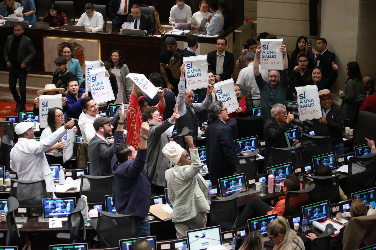 Con gritos de "sí se pudo" la bancada del Pacto Historico en la Cámara de Representanes celebró la aprobación de la Reforma de la Salud en la plenaria - Foto: Ministerio de Salud