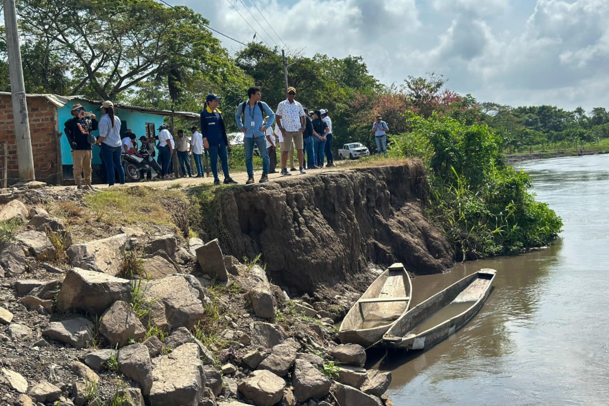 Este recorrido se realizó en cumplimiento de los compromisos adquiridos en la reunión del 12 de febrero en Bogotá, donde la UNGRD recibió a una delegación de El Banco para analizar la problemática - Foto: UNGRD