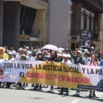 El propósito del día cívico es que las personas puedan salir a las movilizaciones convocadas en apoyo a las reformas laboral y a la salud - Foto: Archivo/Ronald Cano