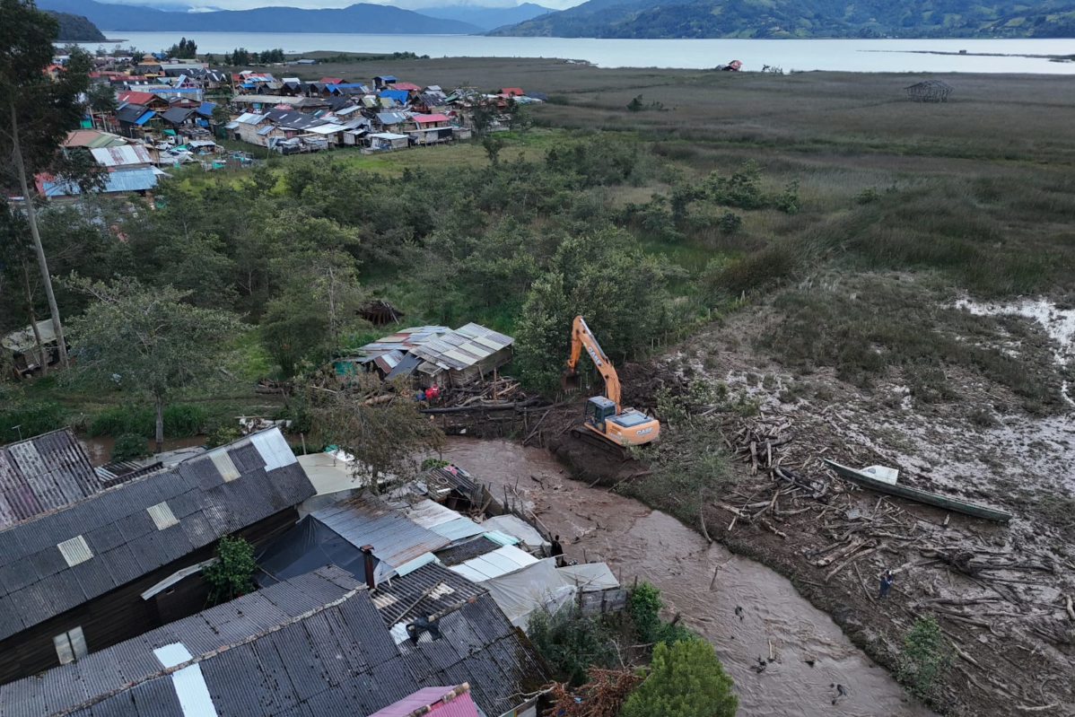 Tras la reunión, se acordó el suministro de 4.800 horas de maquinaria amarilla y 960 días de volqueta para atender las zonas afectadas por la avenida torrencial en la quebrada Guachucal, entre los barrios Chambú y La Minga, así como en la quebrada Torcaza y el río El Encano - Foto: UNGRD