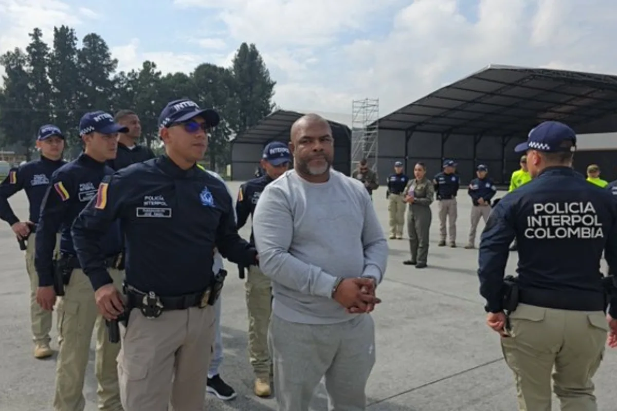 Ocho colombianos fueron extraditados a Estados Unidos - Foto: Cortesía Policía Nacional