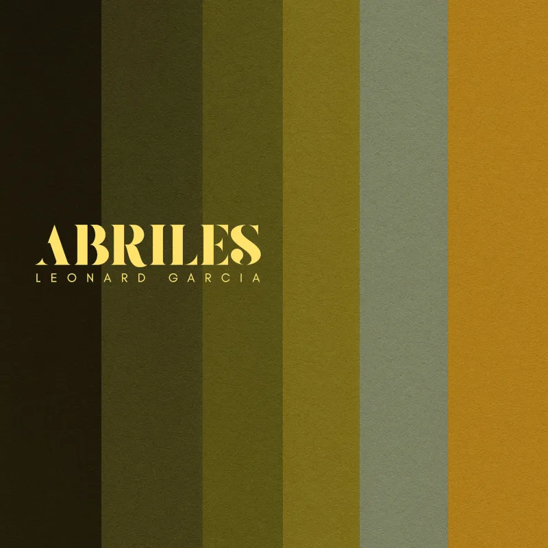 “Abriles” no solo representa un nuevo capítulo en su carrera, sino una reafirmación de su identidad artística: un creador que canta desde la calma, que escribe desde lo vivido y que conecta con su audiencia a través de una propuesta auténtica y emocionalmente honesta - Foto: Leonard García