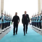 Turquía, como país miembro de la OTAN y con buenas relaciones tanto con Moscú como con Kiev, se ha posicionado desde el inicio de la invasión rusa de Ucrania en febrero de 2022 como un mediador clave en el conflicto. El presidente turco, Recep Tayyip Erdogan, ha reiterado su disposición a acoger conversaciones de paz entre Ucrania y Rusia - Foto: X/@trpresidency
