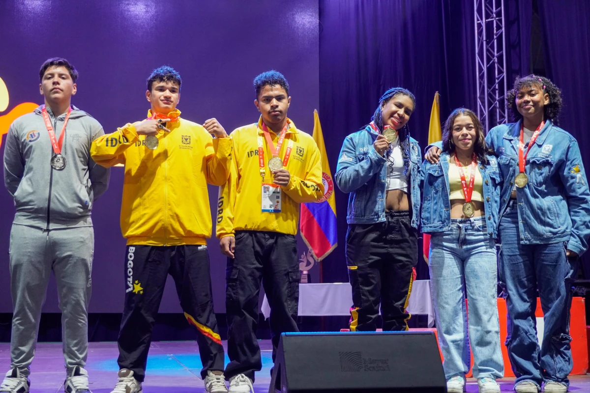 Durante los Juegos se entregaron un total de 857 medallas: 313 de oro, 294 de plata y 250 de bronce. Las disciplinas de Patinaje Carreras, Atletismo y Natación lideraron el medallero, proyectando a los futuros campeones de Bogotá - Foto: IDRD