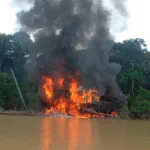 En operaciones conjuntas con el Ejército de Brasil, fueron destruidas ocho estructuras de minería ilegal en el Amazonas - Foto: Ministerio de Defensa