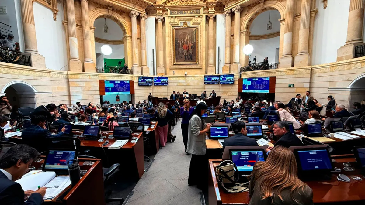 Hay controversias sobre si el presidente Gustavo Petro o el Congreso han actuado de manera ilegal - Foto: Senado