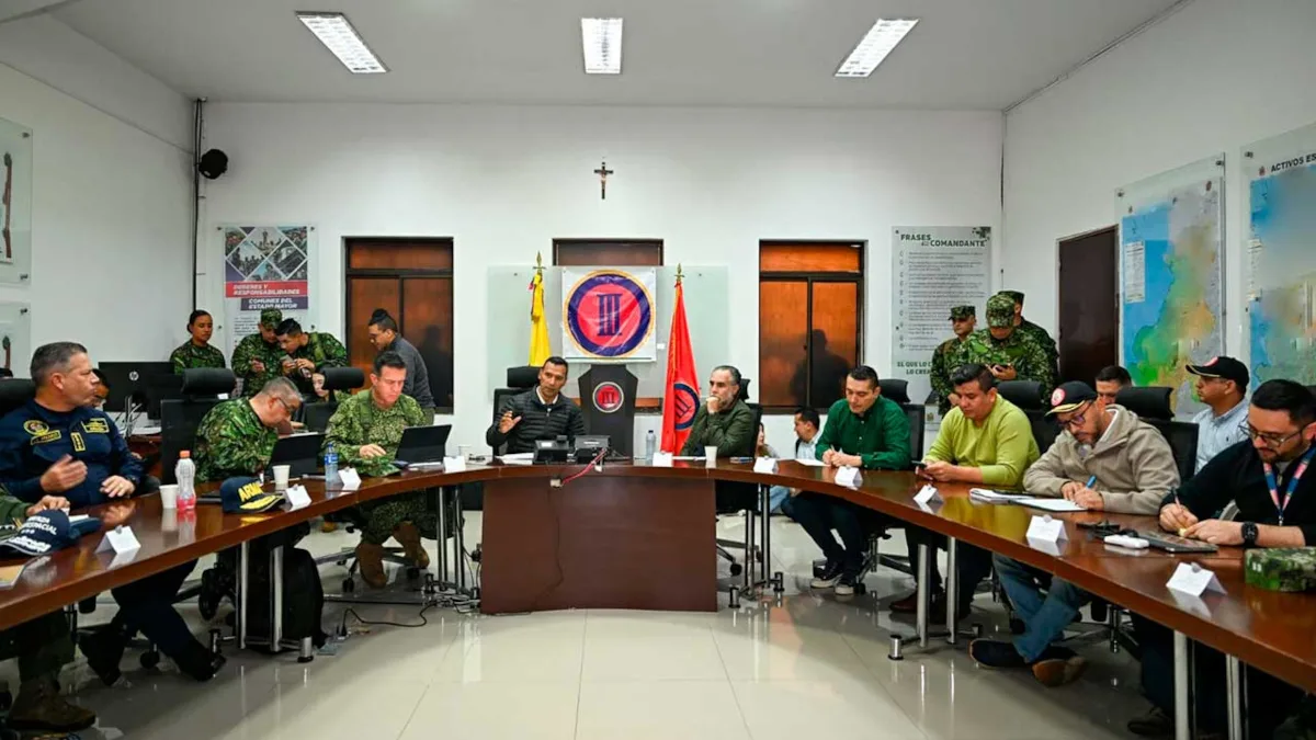 Reunión extraordinaria de seguridad, liderada por los ministros de Defensa e Interior, Pedro Sánchez y Armando Benedetti, en Popayán, en el que se entregaron detalles del rescate de 57 militares en el Cañón del Micay - Foto: Ministerio de Defensa