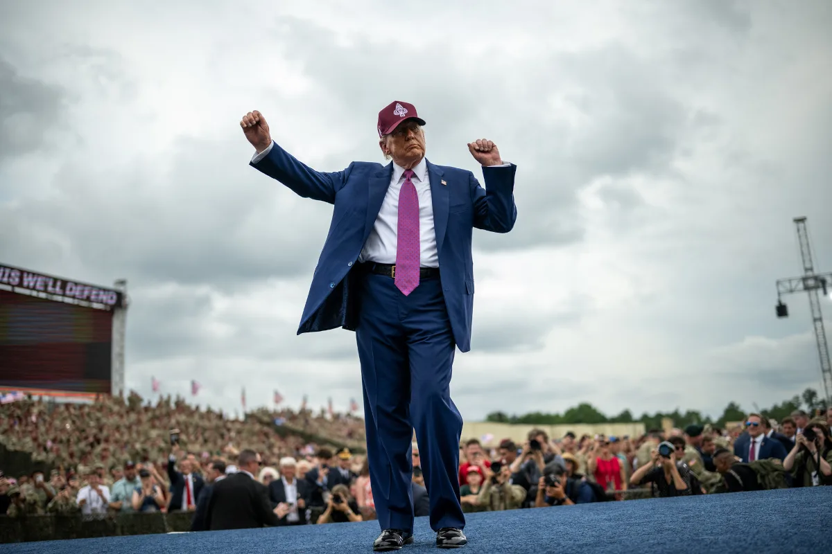 La Casa Blanca justificó los dichos de Trump alegando que Irán sí cuenta con todos los componentes necesarios para producir una bomba, a la espera de una orden interna, como señaló la portavoz Karoline Leavitt - Foto: Casa Blanca