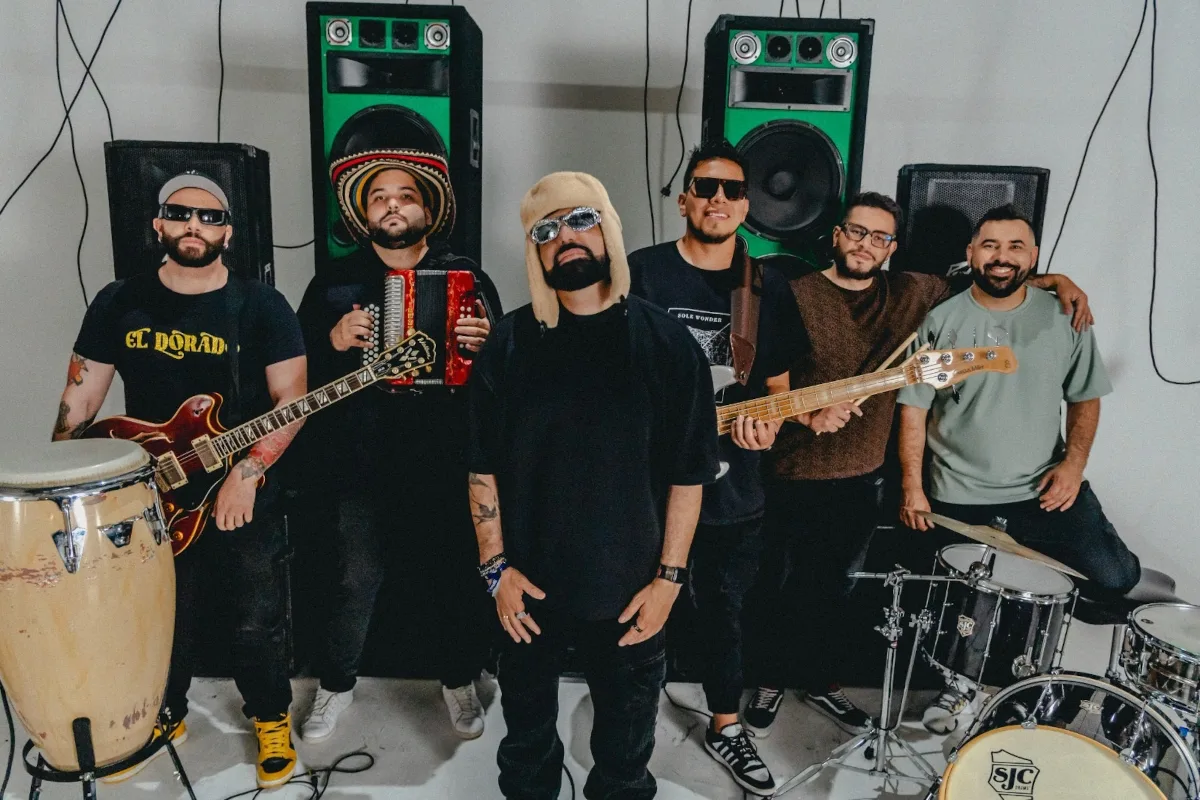 La Reforma tiene una propuesta tanto social como folclórica. Su música busca conectar al oyente con sus raíces, recordándole que la identidad cultural no es algo del pasado, sino un poder vivo que puede transformar realidades - Foto: La Reforma