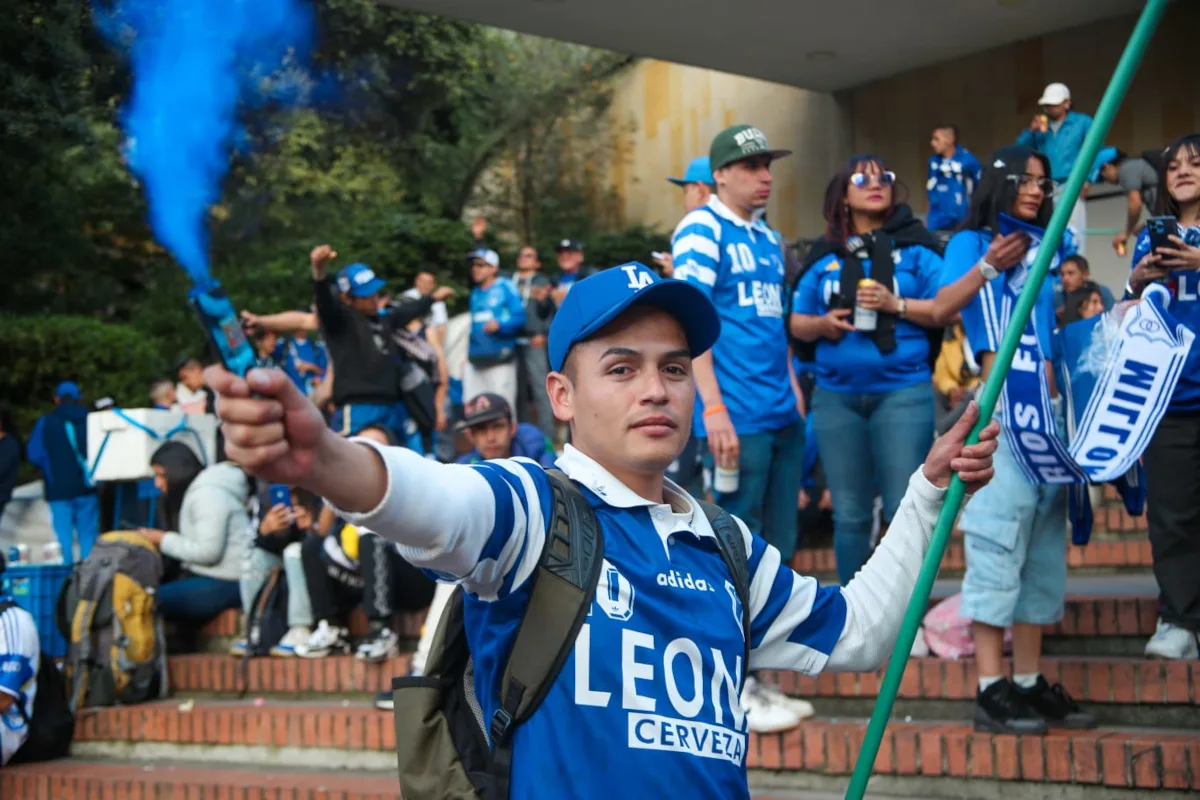 Millonarios ha sabido mantener su grandeza mediante una identidad de liderazgo, disciplina táctica y amor por su hinchada, elementos centrales para su legado - Foto: Paula D'Pablos