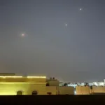Según fuentes cataríes y estadounidenses, todos los misiles fueron interceptados gracias a defensas antiaéreas del país anfitrión, sin causar bajas ni daños significativos  - Foto: Khabarfoori.com