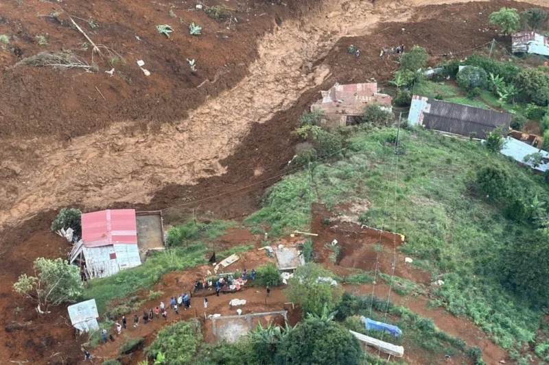 Deslizamiento en Bello deja al menos ocho muertos y diez desaparecidos - Foto: Redes Sociales