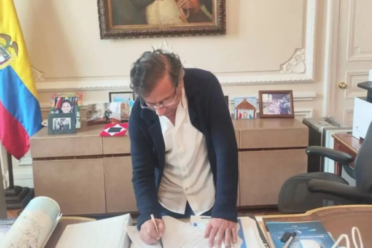 Gobierno deroga decreto de consulta popular mientras continúa su revisión judicial - Foto: Presidencia
