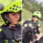 Procuraduría destituye e inhabilita a patrullera de la Policía que golpeó en la cara a joven - Foto: Captura de video