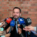 El ministro de Minas y Energía, Edwin Palma, explicó que el Gobierno busca cambiar subsidios por paneles solares. - Foto: Ministerio de Minas y Energía