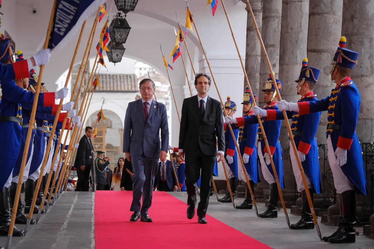 El viaje fue calificado como de “agenda privada”, y no se informó al Congreso ni se explicó públicamente por qué se incluyó una estadía en Manta - Foto: Presidencia