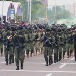 El Ejército Nacional encabezó el desfile que contó con la presencia de toda la fuerza pública - Foto: Ronald Cano