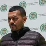 Según la Fiscalía, alias El Costeño habría viajado desde Bogotá a Medellín un día antes del crimen y habría coordinado el ataque desde la logística, similar al estilo utilizado en el atentado contra el precandidato presidencial Miguel Uribe Turbay - Foto: Policía Nacional